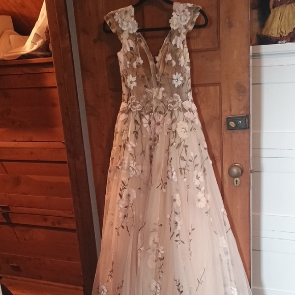 Madison James Floral Wedding Dress - Cream and White - Picture 2 of 2